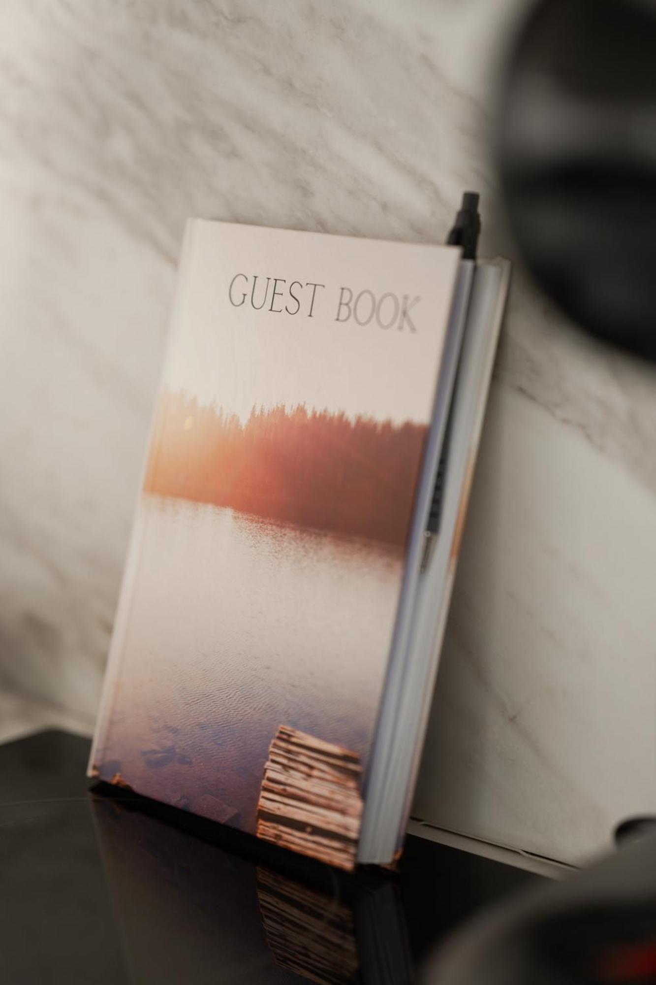 Lakescape - Waterfront Self- Catering Cabins إيننيسكيلن المظهر الخارجي الصورة
