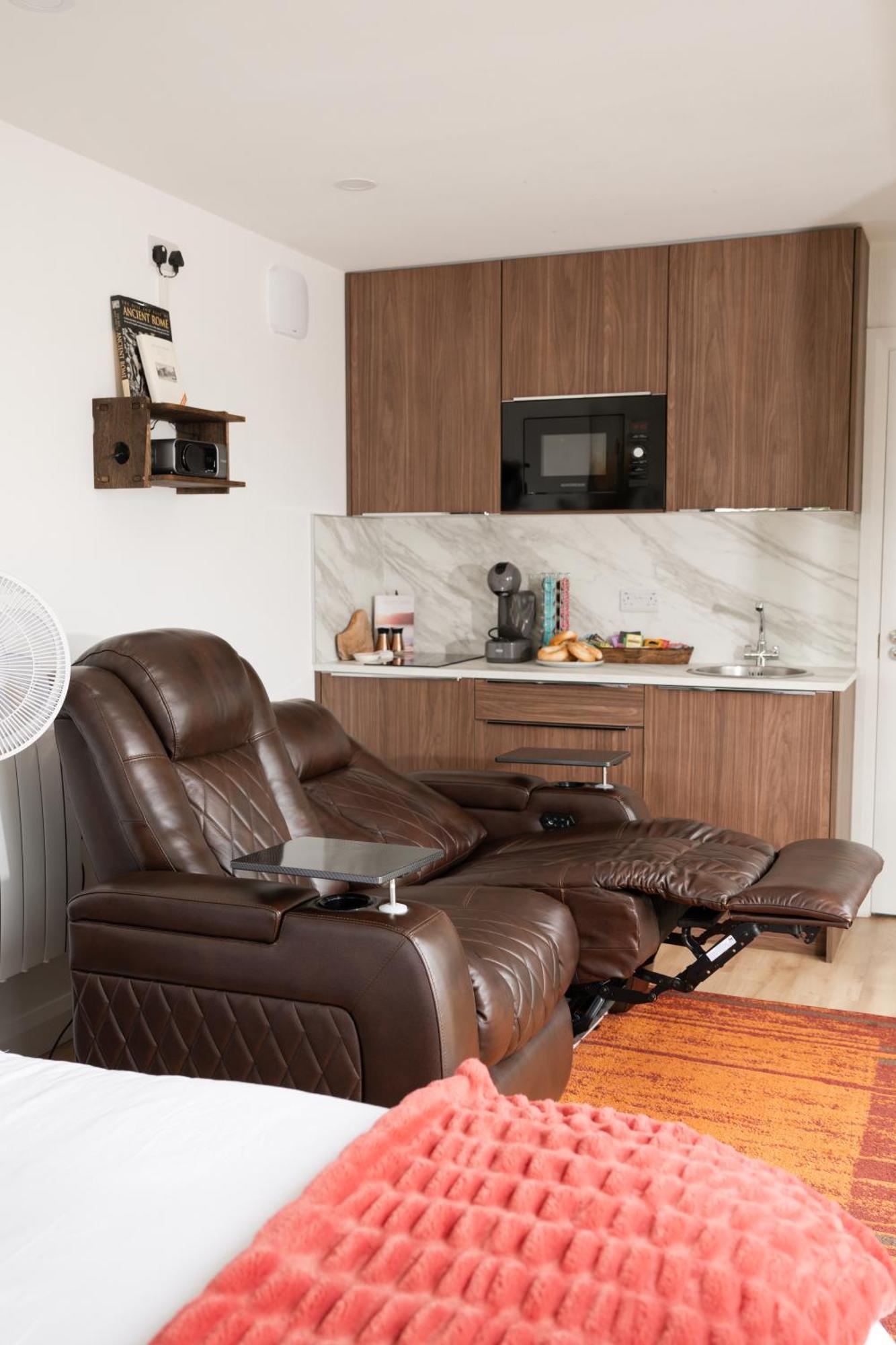 Lakescape - Waterfront Self- Catering Cabins إيننيسكيلن المظهر الخارجي الصورة